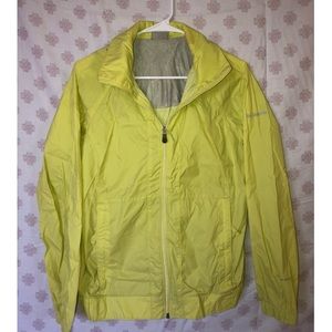 Columbia light weight windbreaker